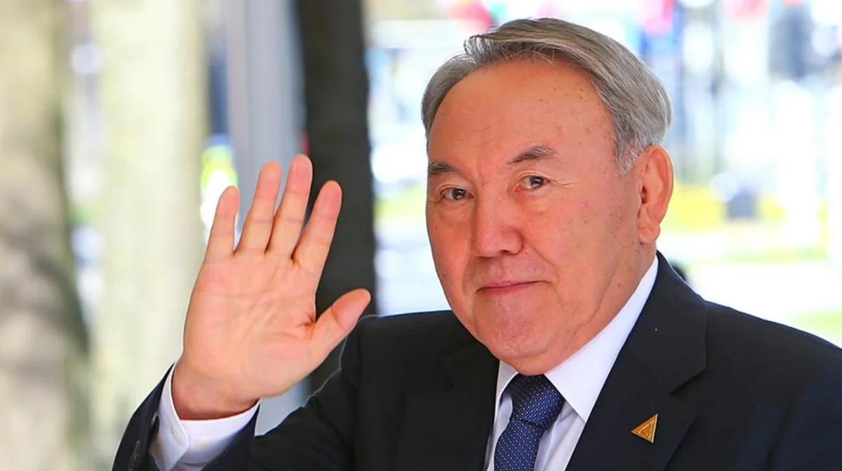 Нурсултан Назарбаев вошёл в топ-10 самых богатых лидеров мира