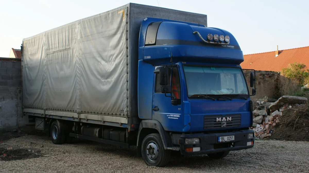 Грузовики под прицелом: штрафы за перегруз выросли в 12 раз в Казахстане