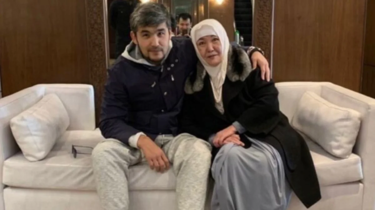 «Қаралы хабар жетті»: Дикий Арманның анасы қайтыс болды