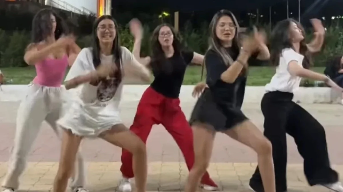 Дженнифер Лопес  қазақ қыздардың видеосын жариялады