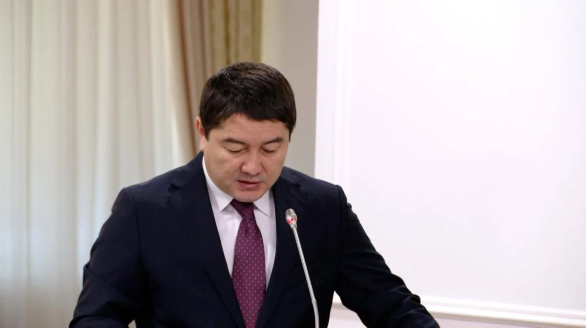 Суд подтвердил отцовство: акима Мангистау обязали платить алименты внебрачному сыну