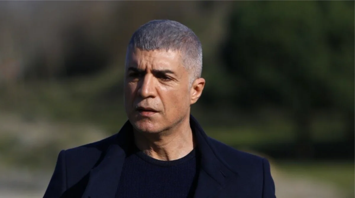 «Өмірімді тозаққа айналдырдыңдар»: танымал түрік актері анасы мен ағасын айыптады