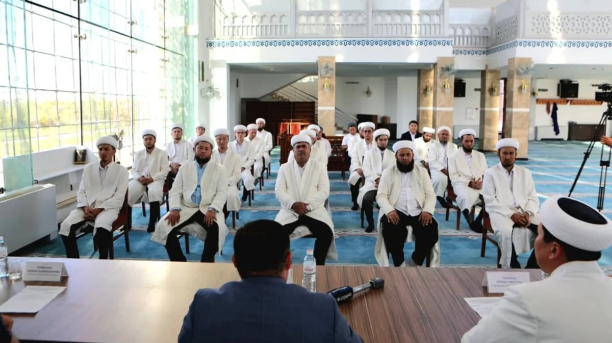 Түркістанда діни қызметкерлердің қоғамдағы рөлі талқыланды