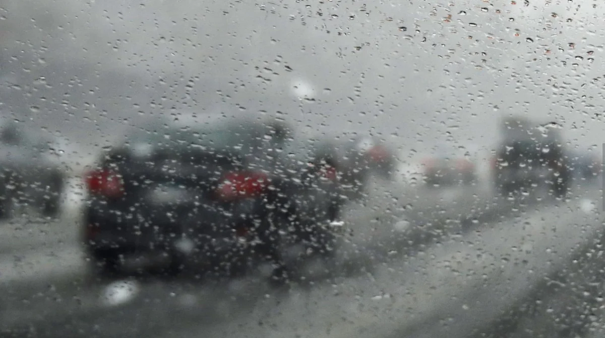 Водителей предупреждают о сложных погодных условиях на казахстанских трассах