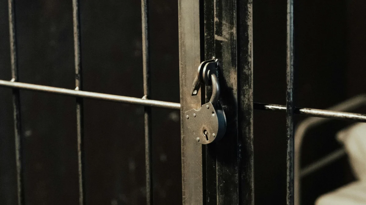 В Алматы в следственном изоляторе умер судья