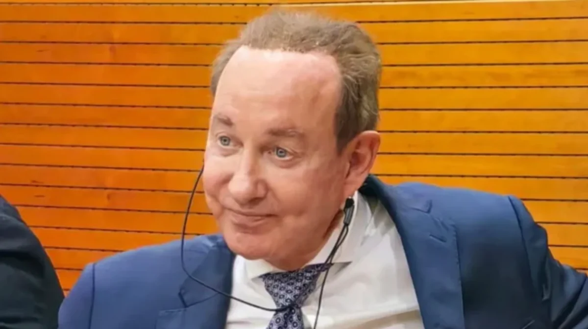 Питер Фостер покидает пост главы Air Astana