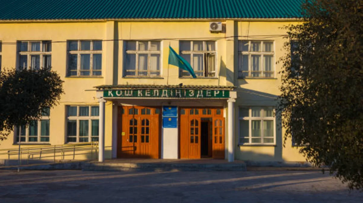 Өскеменде мектептер қашықтан оқытуға көшірілді