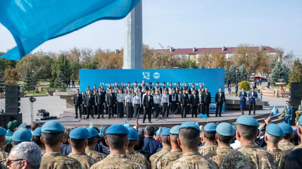 В Жетісу в честь Дня Республики состоялась церемония поднятия Государственного флага