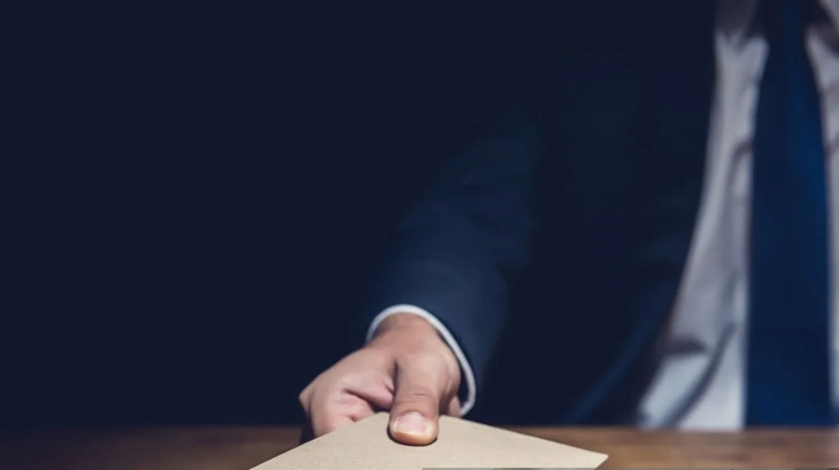 В Туркестанской области расследуют хищение и взятку среди руководителей акимата