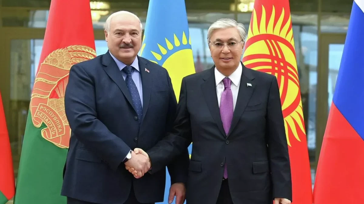 Тоқаев пен Лукашенко қазақ-беларусь қарым-қатынасының даму перспективасын талқылады