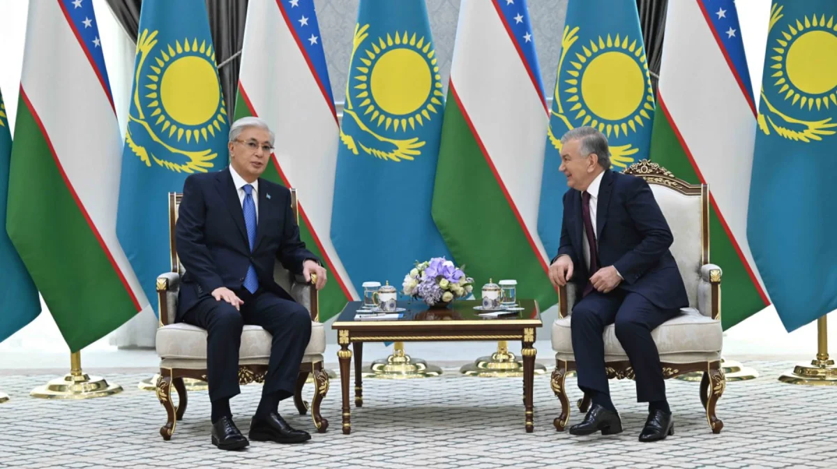 Мемлекет басшысы Өзбекстан Президенті Шавкат Мирзиёевпен келіссөз жүргізді