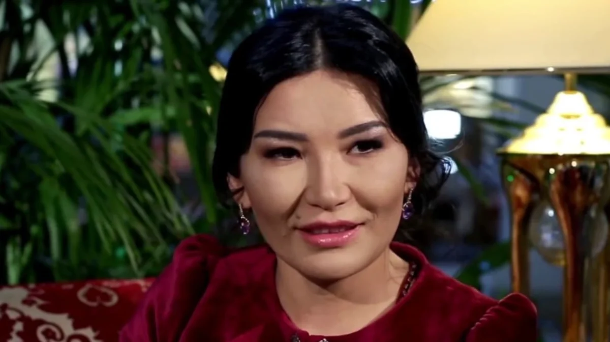 «Отанымды жемей, киноға барыңдар»: Құралай ханым Мөлдір Мұқанға қолдау білдіремін деп, сынға қалды