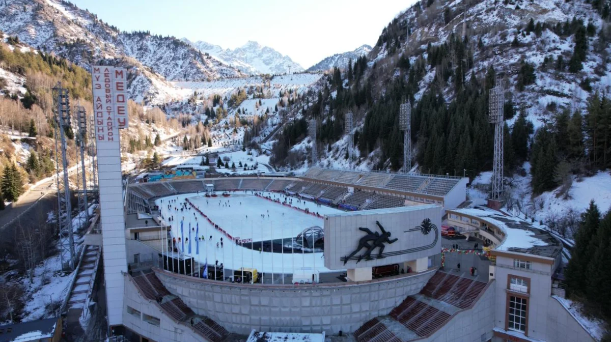 Алматыда әйгілі Медеу мұз айдыны жаңғыртылып жатыр