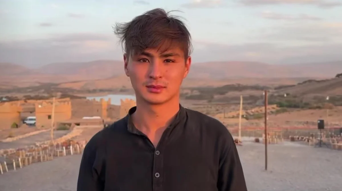 «Мен үшін ауырға соқты»: Шетелдіктер асырап алған Жәнібек биыл елге не себепті келе алмағанын айтты