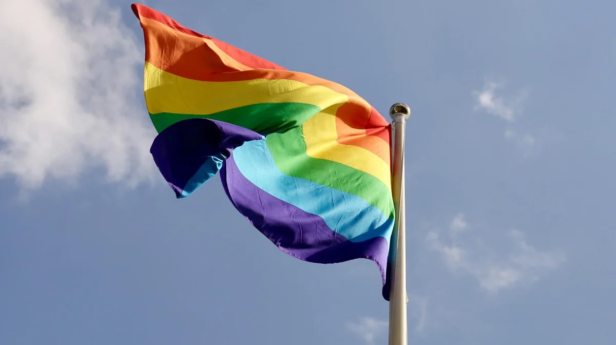 Сенат одобрил закон о запрете пропаганды ЛГБТ в Казахстане