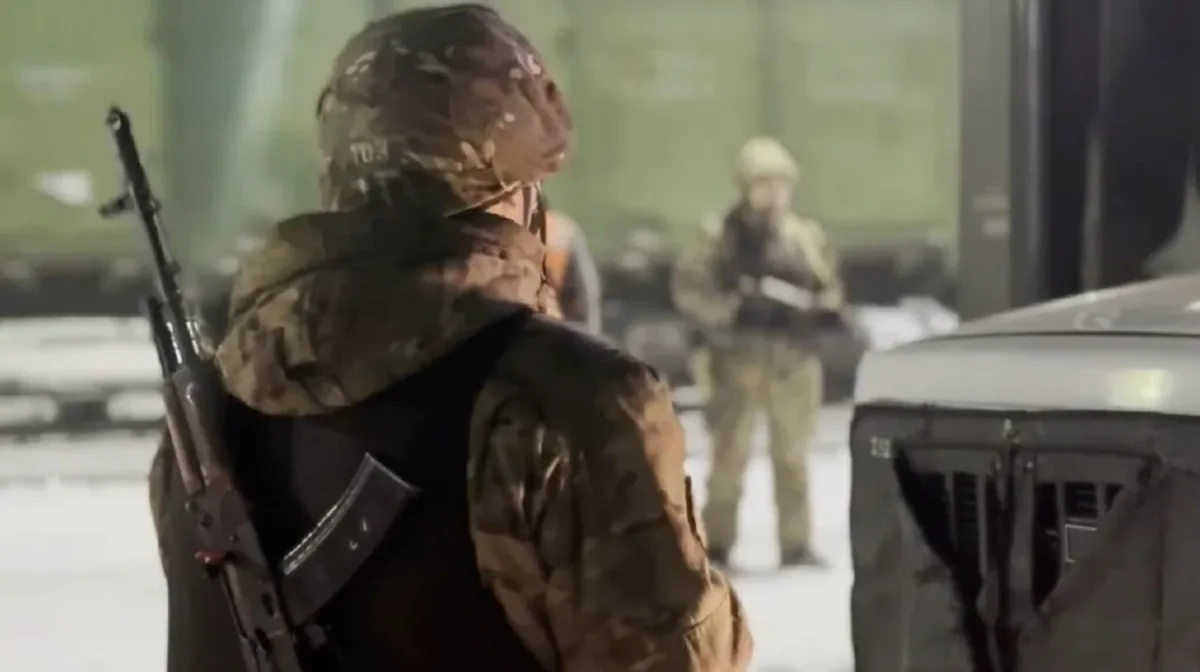 «100 млн теңге жымқырған»: Ресейде жасырынып жүрген Қазақстан азаматы елге пойызбен жеткізілді