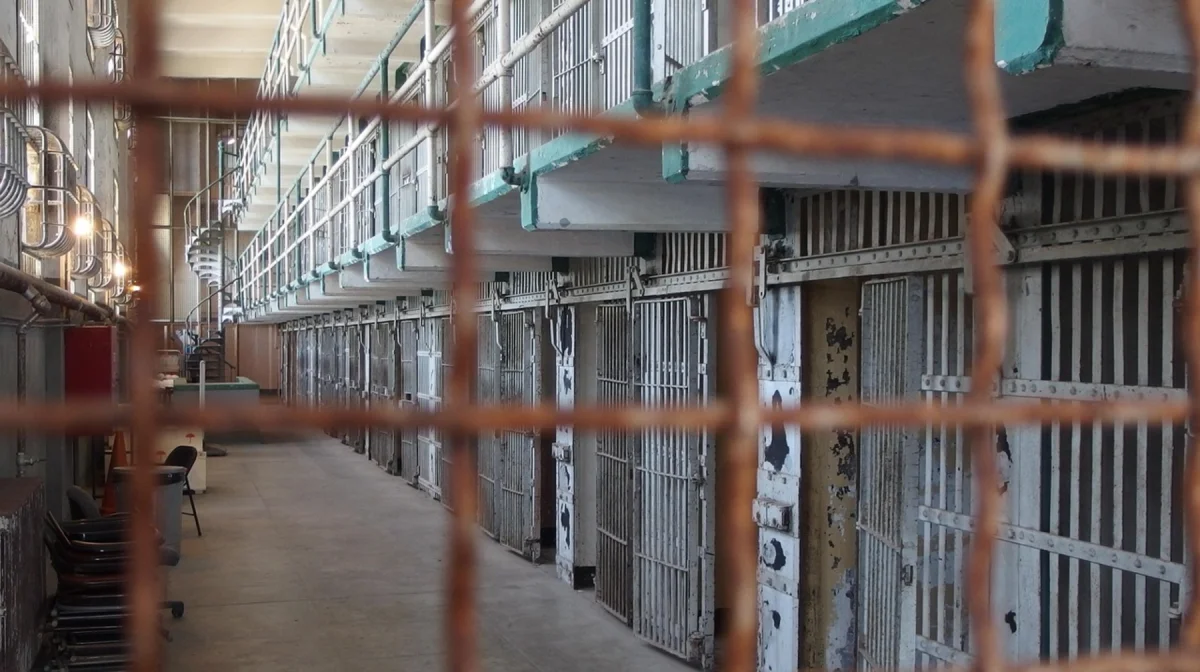 В Шымкенте сотрудников колонии подозревают в пытках