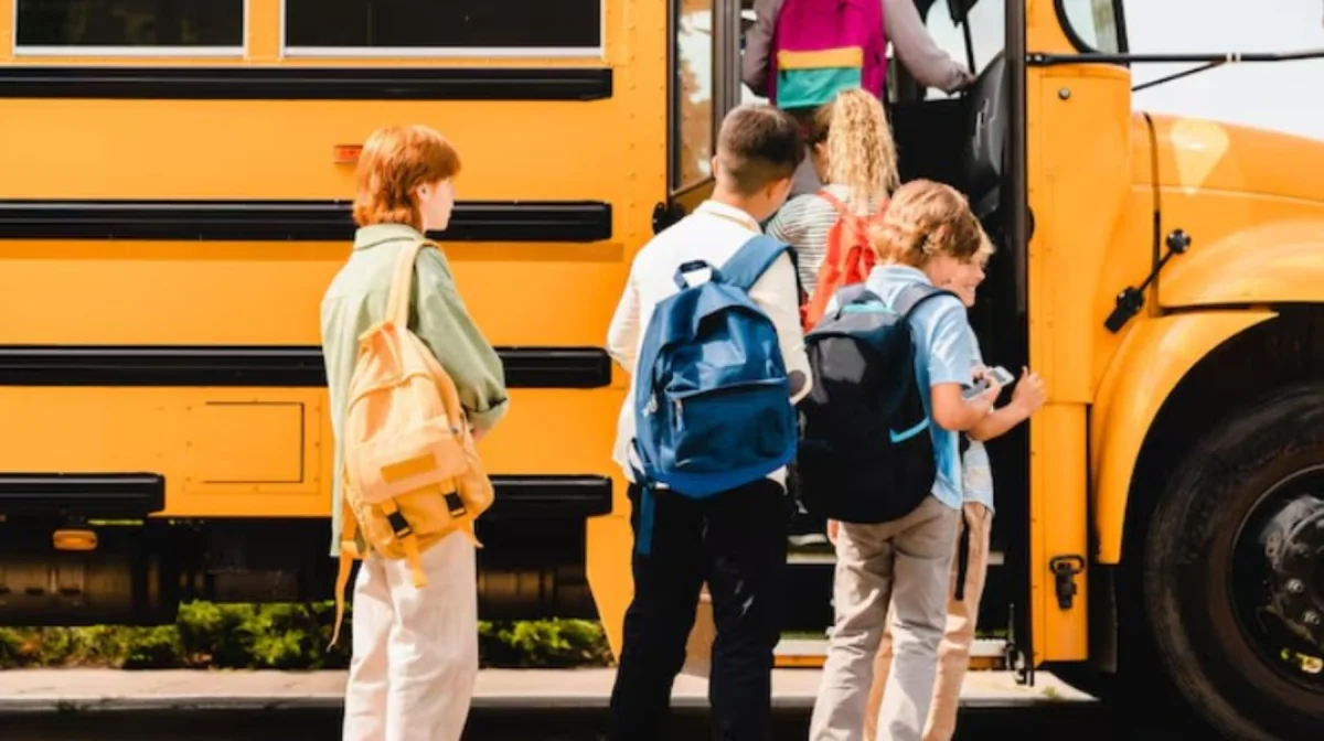 Неисправные автобусы угрожали безопасности сотен школьников в СКО