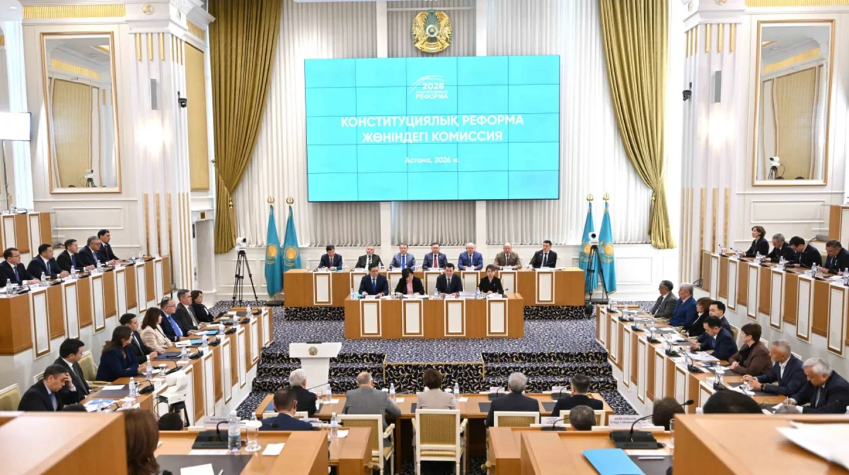 Новые правила передачи власти: какие изменения готовят в Конституции Казахстана