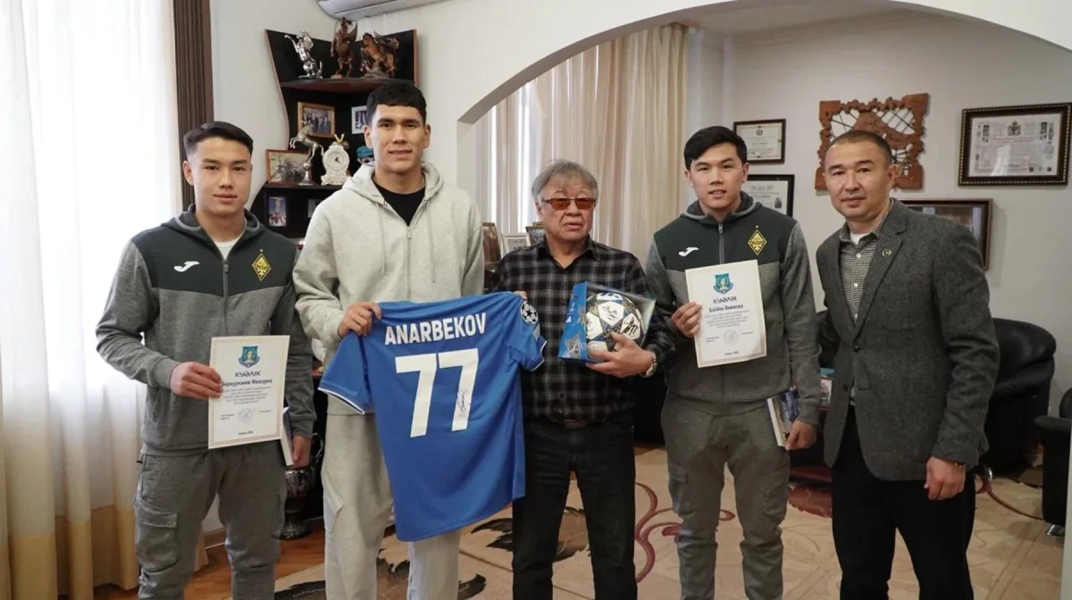 «Қайрат»  ойыншыларына Қазақ спорт және туризм академиясының ректоры грант табыстады