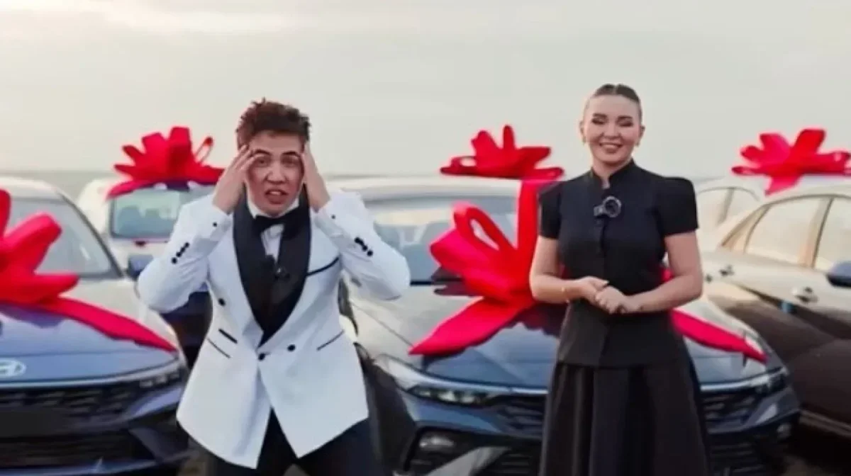 Блогеров Жанабыловых отправили под домашний арест