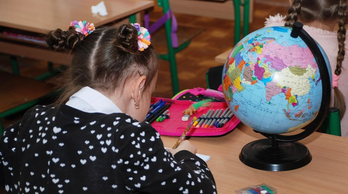 Из-за ухудшения погоды часть школьников Астаны отправили на дистанционку