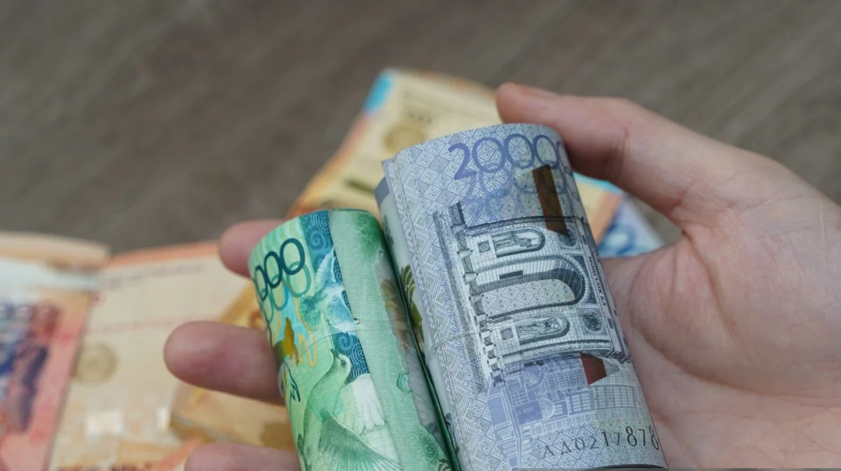 Не айтишники: кто в Казахстане получает почти 1 млн тенге в месяц