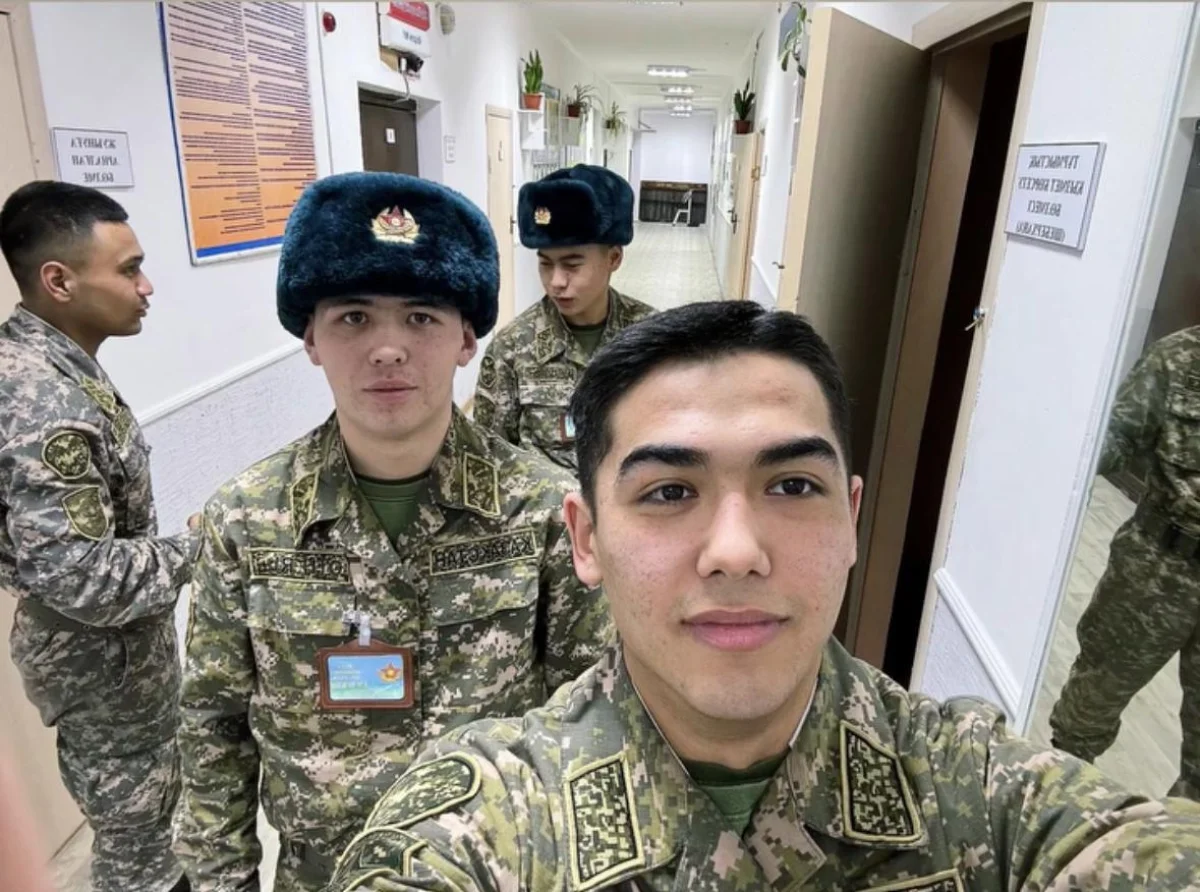 Кейіпкердің жеке архивінен