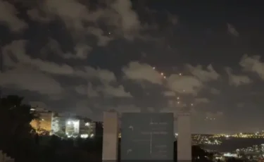 Израиль Иранға әуеден соққы жасады