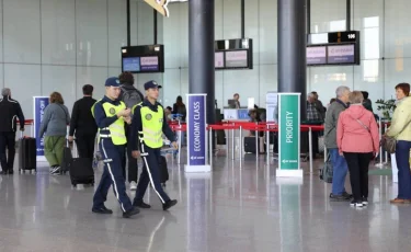 Биылдыққа құқық бұзған 500-ге жуық әуе жолаушысы ұшақтан түсірілген