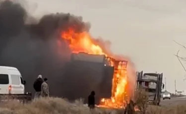 Алматы-Қорғас күре жолында көлік өртенді (видео)