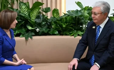 Мемлекет басшысы Молдова Президентімен кездесті