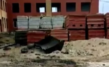 Трещит по швам: недостроенную школу могут снести в Актюбинской области