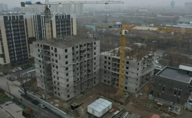 Алматыда тозығы жеткен 34 көпқабатты үй бұзылды