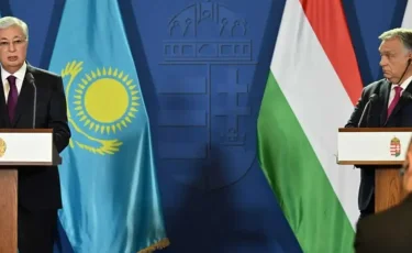 Қасым-Жомарт Тоқаев пен Виктор Орбан БАҚ өкілдері үшін брифинг өткізді