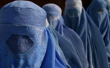 Кыргызстанкам запретили носить никабы в общественных местах