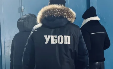 Студенттер мен оқушылардан ақша бопсалаған қыздар ұсталды