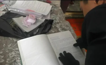 Қайтарымсыз несие беруге уәде берген әйел 33 млн теңгені қолды қылған