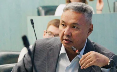 «Штрафстан» деп айтқаным дұрыс болмады – Азат Перуашев