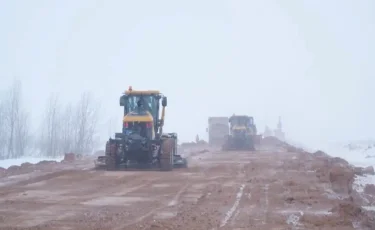 Дамбу строят под Астаной для предотвращения паводка