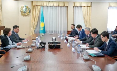 Серік Жұманғарин Қазақстандағы ХВҚ миссиясының басшысымен кездесті