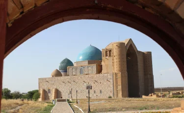 Токаев законодательно утвердил особый статус Туркестана