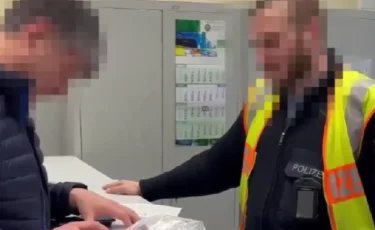 Кәсіпкердің 100 млн теңгесін қолды қылған алаяқ Германиядан елге қайтарылды