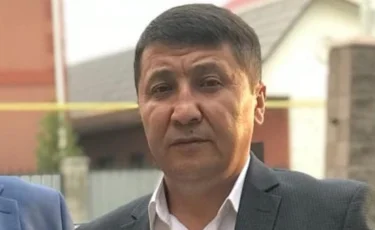 Захват заложницы в Алматы: Героя из аэропорта наградили медалью "Ерлігі үшін"