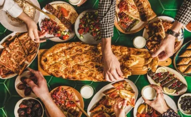 «Баға шарықтап барады»: Діни басқарма дәмханаларда қолжетімді ауызашар мәзірін ұсынуға шақырды