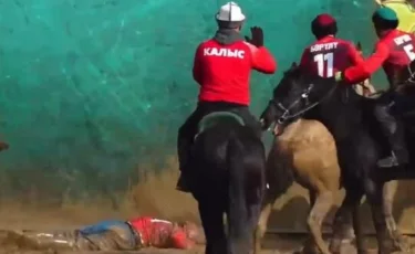Наездник погиб во время игры кок-бору в честь Наурыза (ВИДЕО)