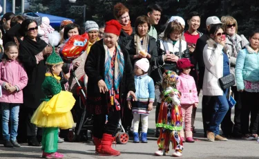 Токаев поздравил казахстанцев с Амал күні