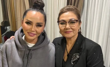 «Өсекке де, қарғысқа да мойымаған әйел». Дана Нұржігіт Баян Мақсатқызының шоуынан алған әсерін бөлісті