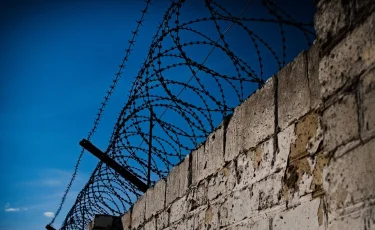 Госпредприятие похитило 449 млн тенге, обещая сшить одежду для заключенных