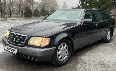 Бронированный Mercedes Назарбаева снова выставили на продажу